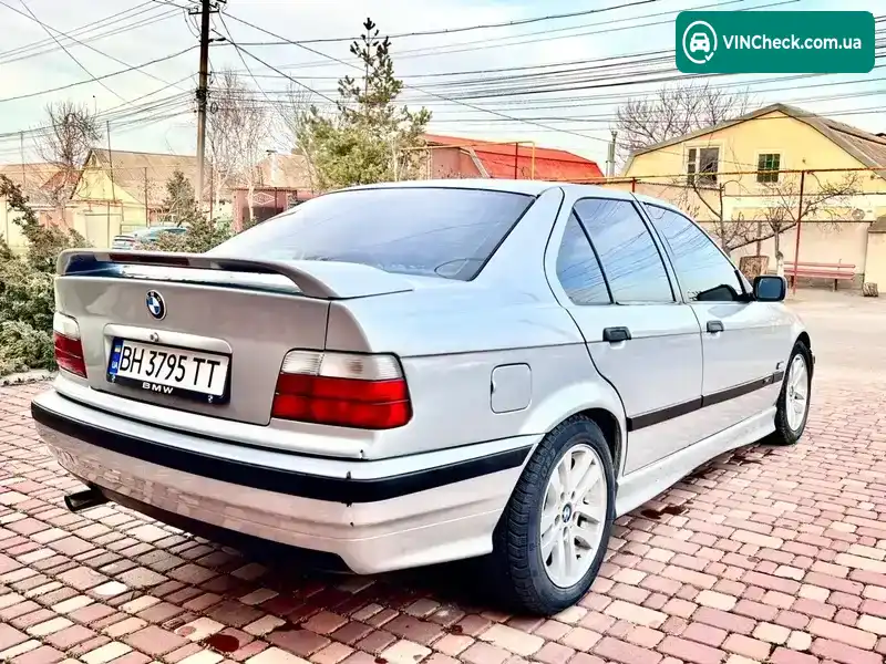 BMW 3 Series 1996, фото з оголошення 2 з 5, VIN WBACB81080AU11478