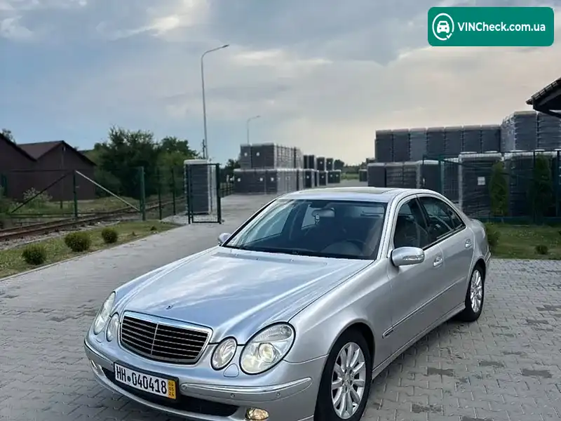 Mercedes-Benz E-Class 2004, фото з оголошення 1 з 20, VIN WDB2110231A739400