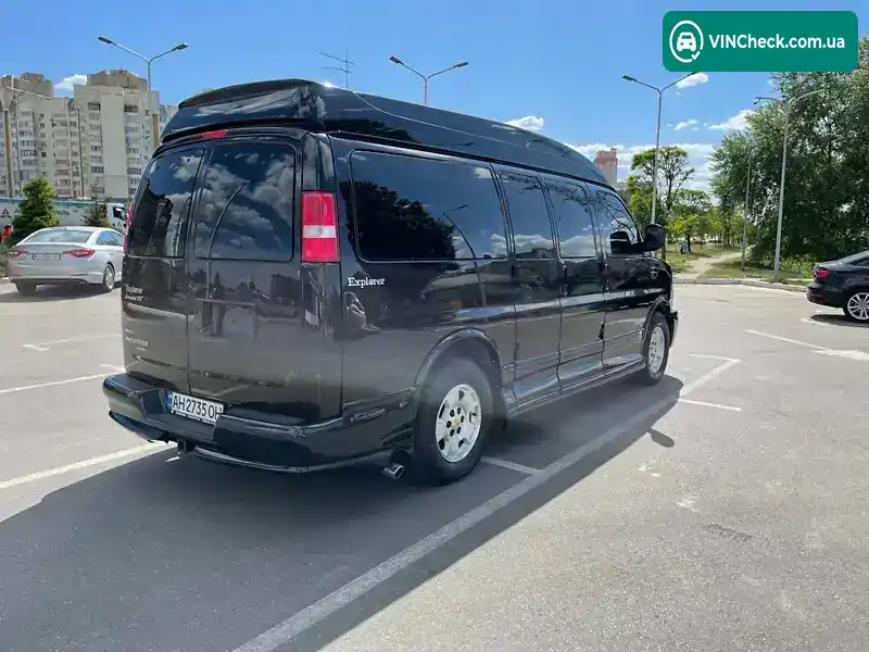 Chevrolet Express 2011, фото з оголошення 2 з 7, VIN 1GBSHDC49B1124339
