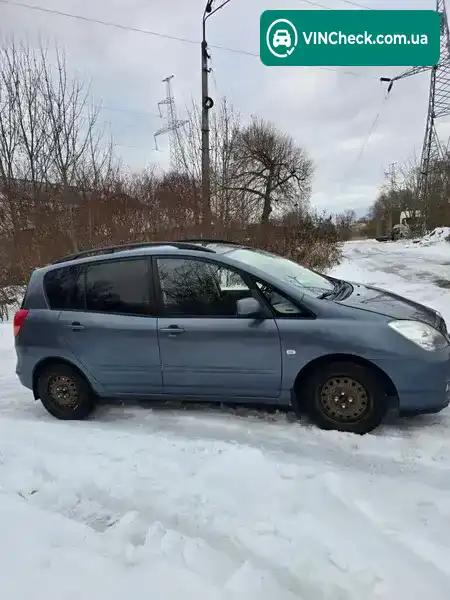 Toyota Corolla Verso 2003, фото з оголошення 2 з 16, VIN JTDEX28E400029174