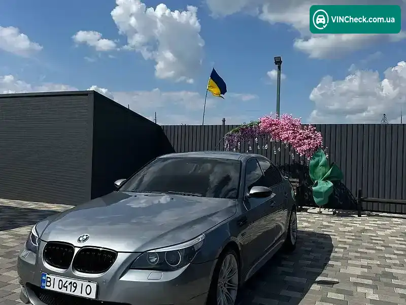BMW 5 Series 2005, фото з оголошення 2 з 9, VIN WBANE710X0CM01632