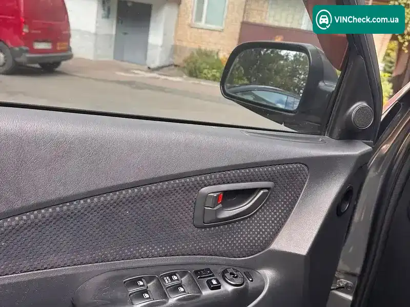 Hyundai Tucson 2008, фото з оголошення 2 з 14, VIN Y6LJN81VP9L212198