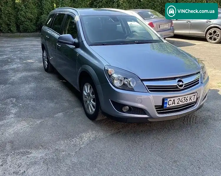 Opel Astra 2010, фото з оголошення 1 з 8, VIN W0L0AHL35B2037273