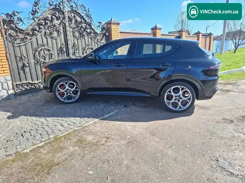 Alfa Romeo Tonale 2023, фото з оголошення 1 з 21, VIN ZASPATDW1R3055326