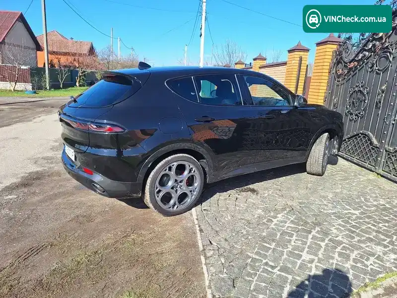 Alfa Romeo Tonale 2023, фото з оголошення 2 з 21, VIN ZASPATDW1R3055326