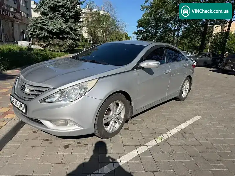Hyundai Sonata 2011, фото з оголошення 1 з 9, VIN KMHEB41CBBA211216
