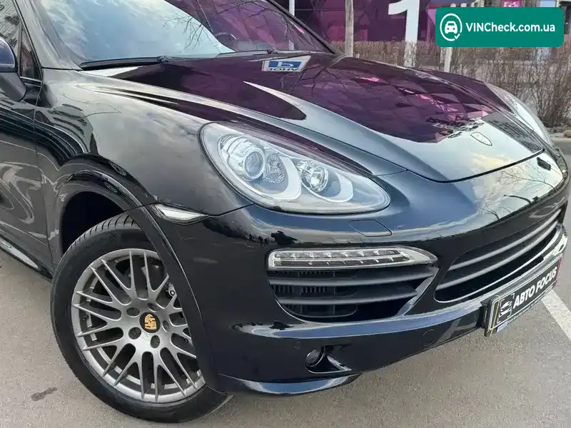 Porsche Cayenne 2013, фото з оголошення 2 з 21, VIN WP1ZZZ92ZELA67639