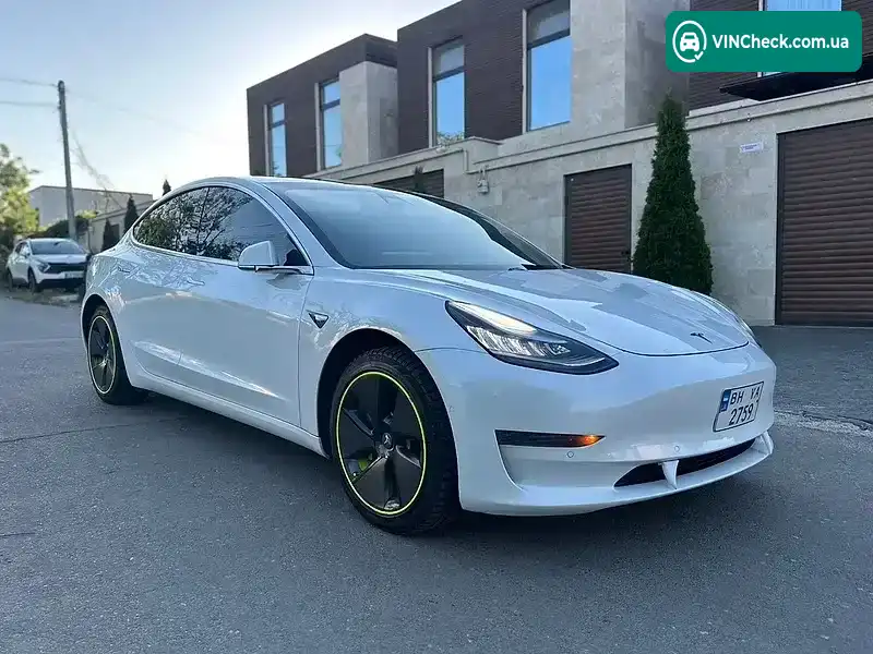 Tesla Model 3 2019, фото з оголошення 1 з 20, VIN 5YJ3E1EAXKF484723