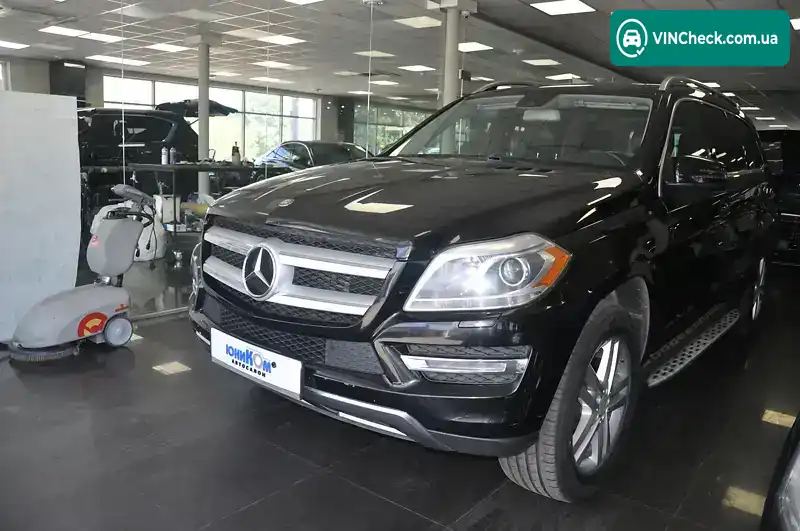 Mercedes-Benz GL-Class 2013, фото з оголошення 2 з 20, VIN 4JG1668241A157760