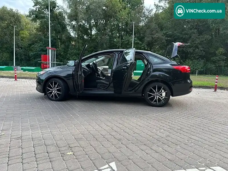 Ford Focus 2015, фото з оголошення 2 з 10, VIN 1FADP3F20FL306426