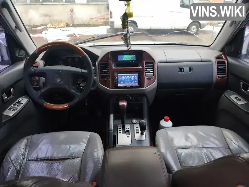 Mitsubishi Pajero 2003, фото з оголошення 1 з 8, VIN JMYLYV75W3J704479
