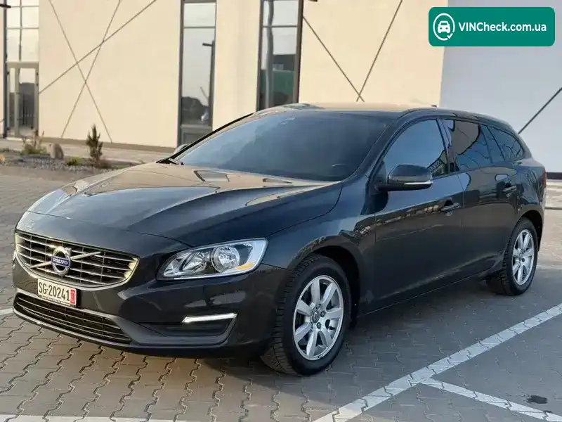 Volvo V60 2013, фото з оголошення 2 з 20, VIN YV1FW8756E1161481