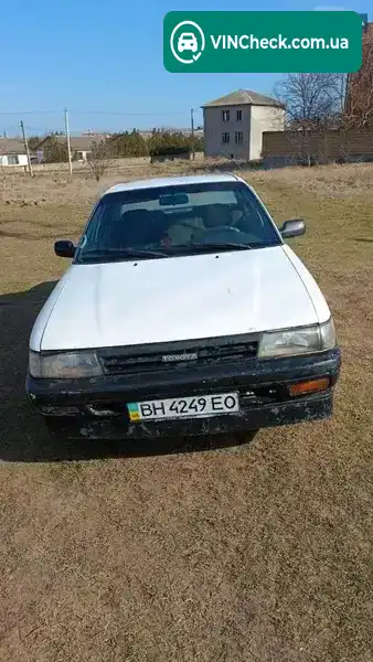 Toyota Carina 1990, фото з оголошення 2 з 8, VIN JT1EAT17100119907