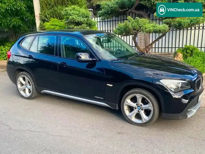 BMW X1 2011, фото з оголошення 1 з 8, VIN WBAVP11060VR64639