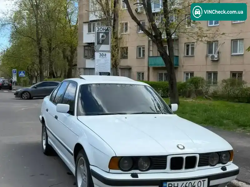 BMW 5 Series 1993, фото з оголошення 1 з 10, VIN WBAHD51040BG54443