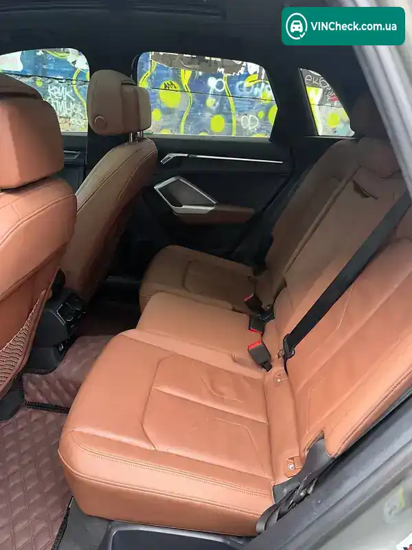 Audi Q3 2021, фото з оголошення 2 з 20, VIN WA1DECF31M1120910