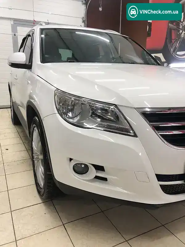 Volkswagen Tiguan 2011, фото з оголошення 2 з 15, VIN WVGAV7AX4BW557340