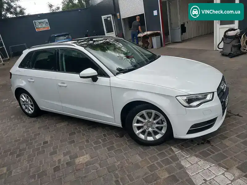 Audi A3 2016, фото з оголошення 1 з 10, VIN WAUZZZ8VXHA002326