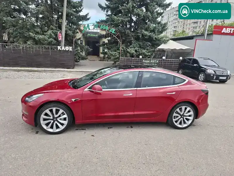 Tesla Model 3 2018, фото з оголошення 2 з 21, VIN 5YJ3E1EA6JF032072