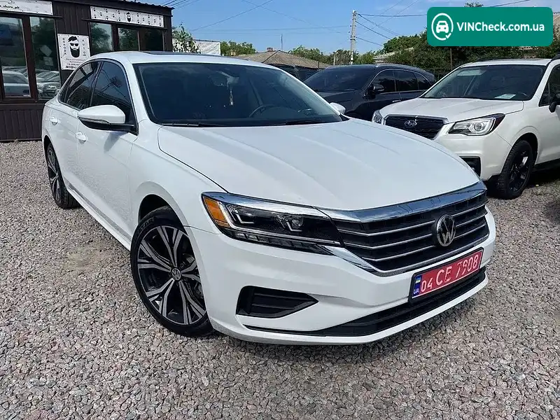 Volkswagen Passat 2021, фото з оголошення 2 з 20, VIN 1VWSA7A32MC013972