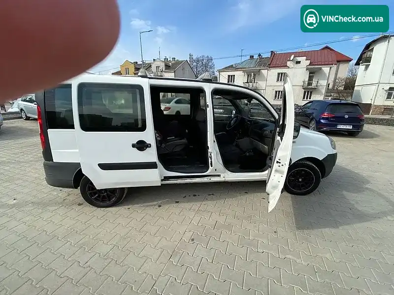 Fiat Doblo 2006, фото з оголошення 1 з 7, VIN ZFA22300005398145