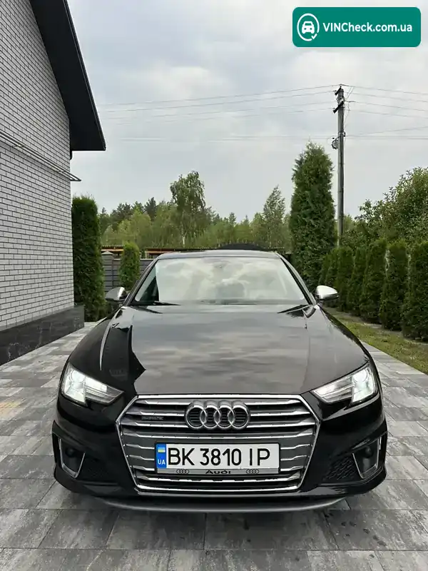 Audi A4 2018, фото з оголошення 1 з 21, VIN WAUDNAF49KA022768