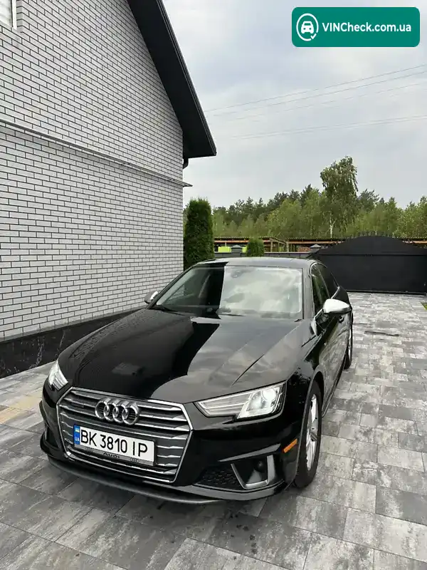 Audi A4 2018, фото з оголошення 2 з 21, VIN WAUDNAF49KA022768