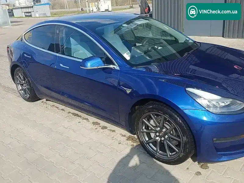 Tesla Model 3 2020, фото з оголошення 2 з 13, VIN 5YJ3E1EB4LF735827