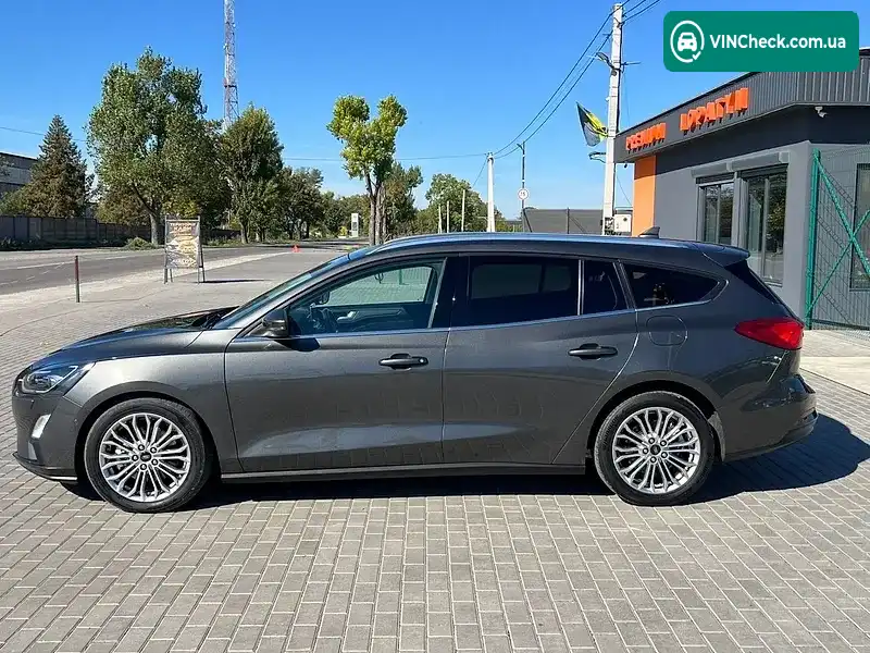 Ford Focus 2018, фото з оголошення 2 з 20, VIN WF0PXXGCHPJA01442