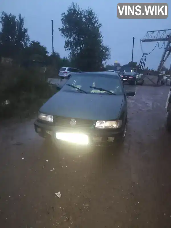 Volkswagen Passat 1996, фото з оголошення 1 з 10, VIN WVWZZZ3AZTB196218