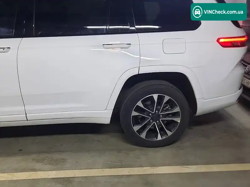 Jeep Grand Cherokee 2021, фото з оголошення 2 з 20, VIN 1C4RJKDG9M8192551