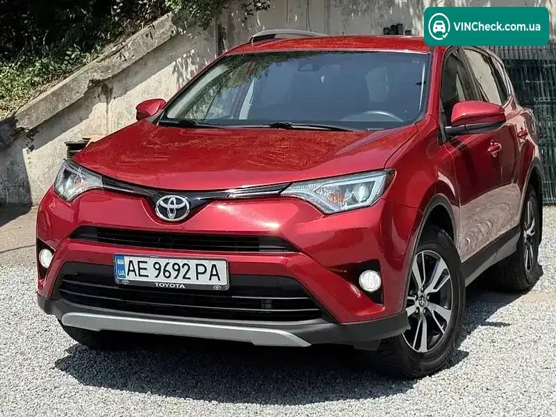 Toyota RAV4 2016, фото з оголошення 1 з 17, VIN JTMZFREV7GJ095174