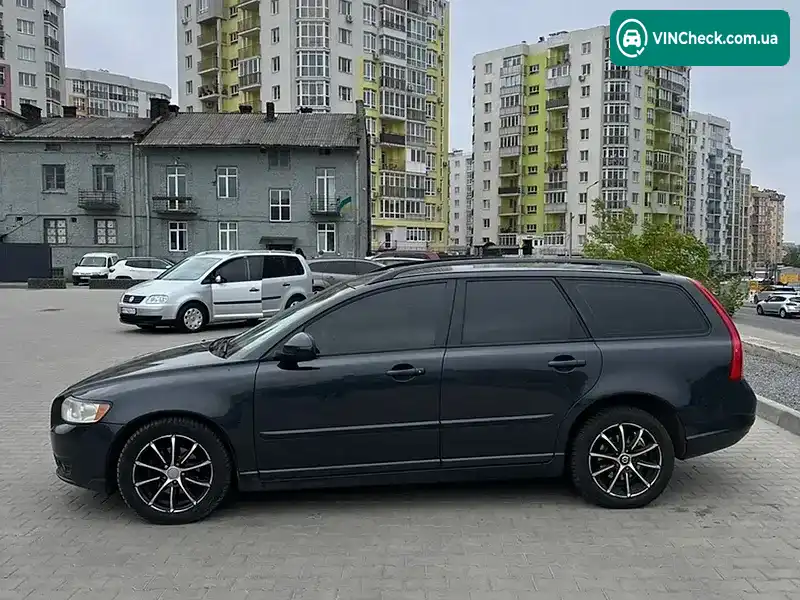 Volvo V50 2010, фото з оголошення 2 з 14, VIN YV1MW76F2A2576158