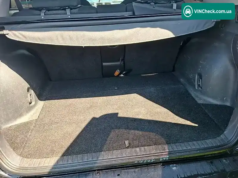 Toyota RAV4 2006, фото з оголошення 2 з 20, VIN JTMBA31V705023859