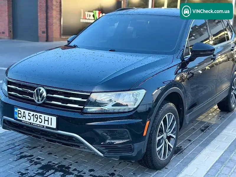 Volkswagen Tiguan 2019, фото з оголошення 2 з 20, VIN 3VV3B7AX9KM086843