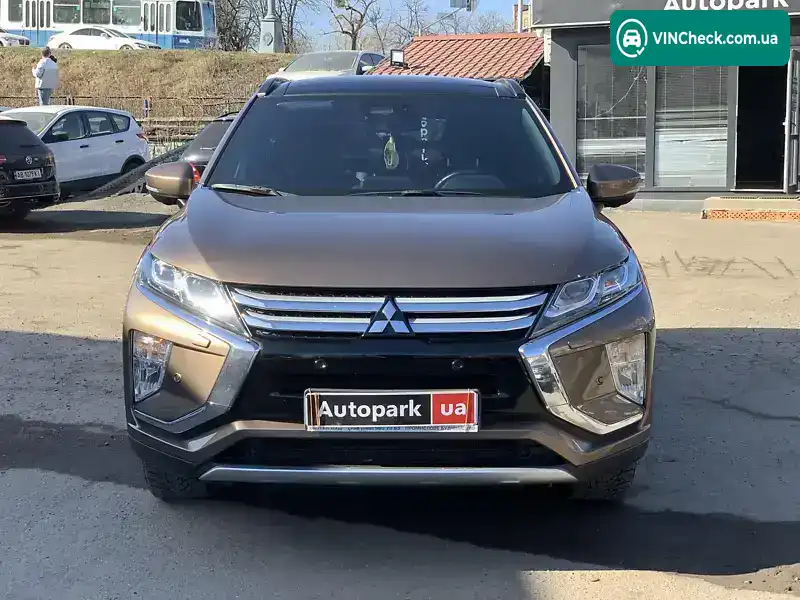Mitsubishi Eclipse Cross 2019, фото з оголошення 2 з 21, VIN JMBXTGK1WLZ005908