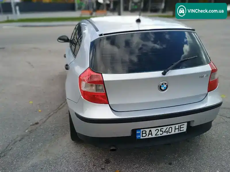 BMW 1 Series 2005, фото з оголошення 2 з 13, VIN WBAUF11050PT77318
