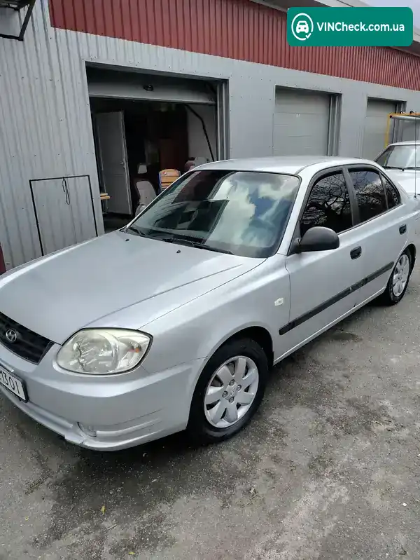 Hyundai Accent 2005, фото з оголошення 2 з 9, VIN KMHCG41GP5U672424