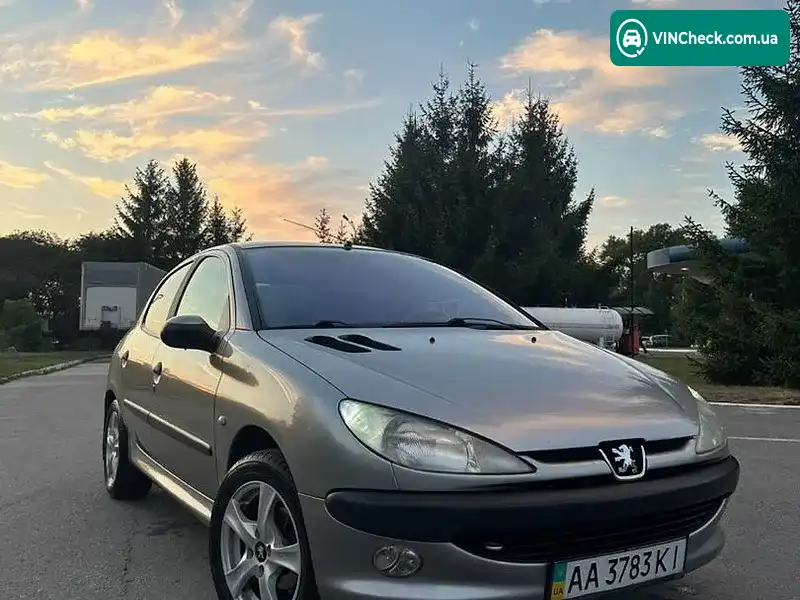 Peugeot 206 2001, фото з оголошення 1 з 15, VIN VF32AKFWR41696683