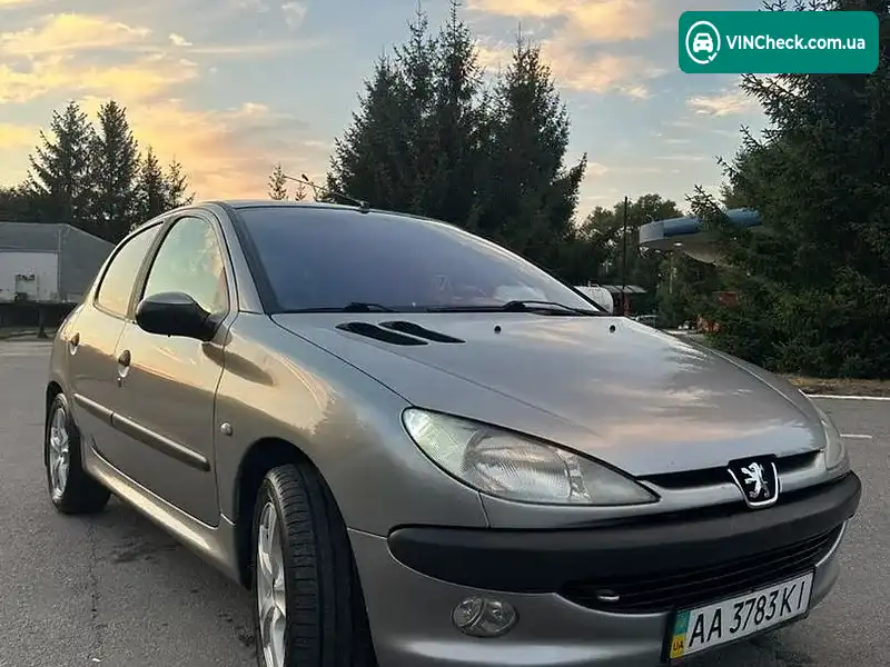 Peugeot 206 2001, фото з оголошення 2 з 15, VIN VF32AKFWR41696683