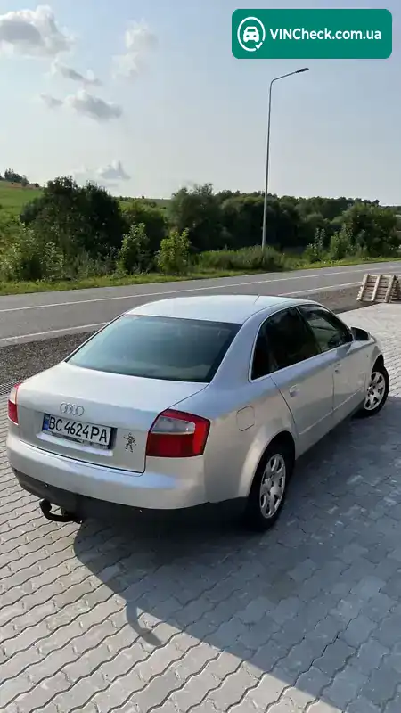 Audi A4 2001, фото з оголошення 2 з 10, VIN WAUZZZ8EZ1A052805