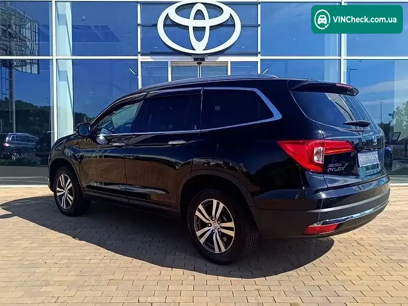 Honda Pilot 2017, фото з оголошення 2 з 14, VIN 5KBYF6870HB400259