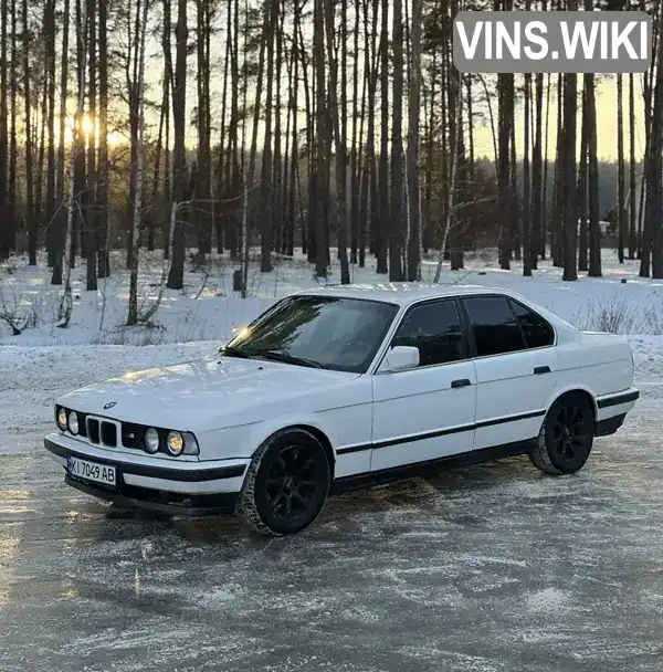 BMW 5 Series 1989, фото з оголошення 1 з 13, VIN WBAHB11040BB13911