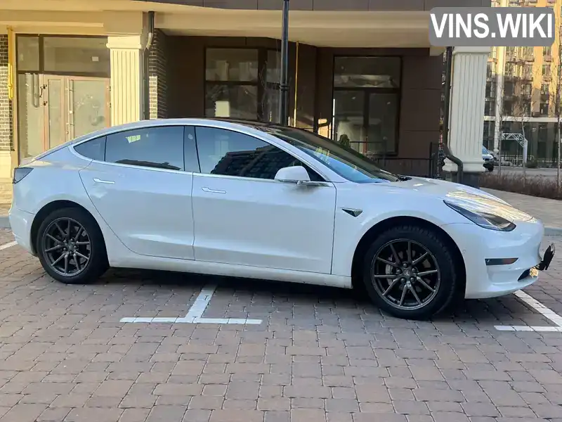 Tesla Model 3 2020, фото з оголошення 2 з 11, VIN 5YJ3E1EA0LF504561