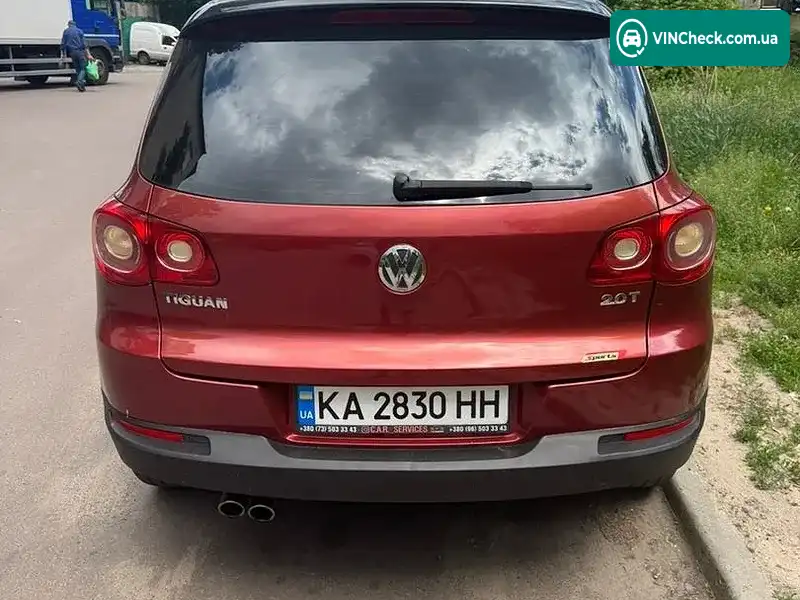 Volkswagen Tiguan 2010, фото з оголошення 2 з 14, VIN WVGAV7AX7BW000583