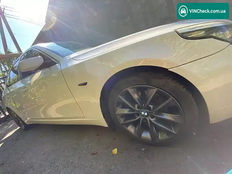 BMW 5 Series 2007, фото з оголошення 2 з 20, VIN WBANV51000B466208
