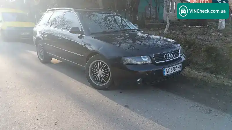 Audi A4 2000, фото з оголошення 1 з 8, VIN WAUZZZ8DZYA179339