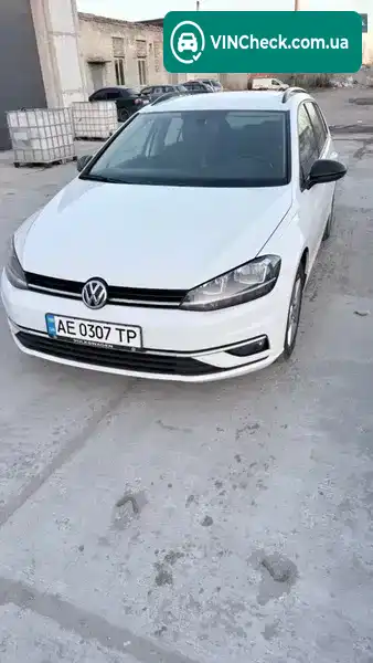 Volkswagen Golf 2018, фото з оголошення 2 з 21, VIN 3VW117AU0JM751297