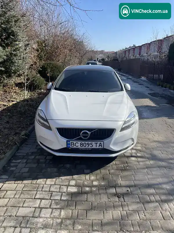 Volvo V40 2017, фото з оголошення 2 з 6, VIN YV1MV79K0J2463729