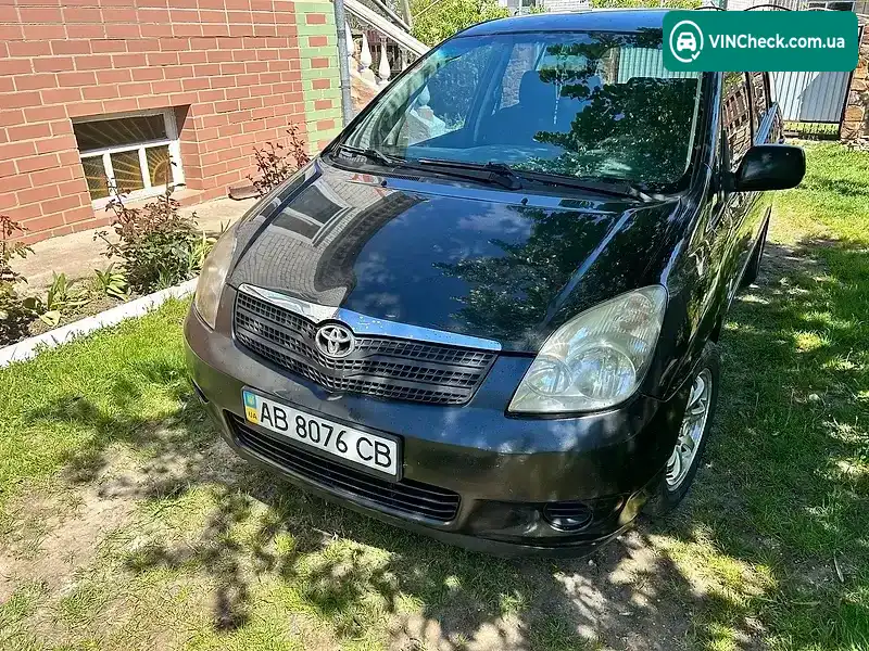 Toyota Corolla Verso 2002, фото з оголошення 1 з 10, VIN JTDER28E203036455